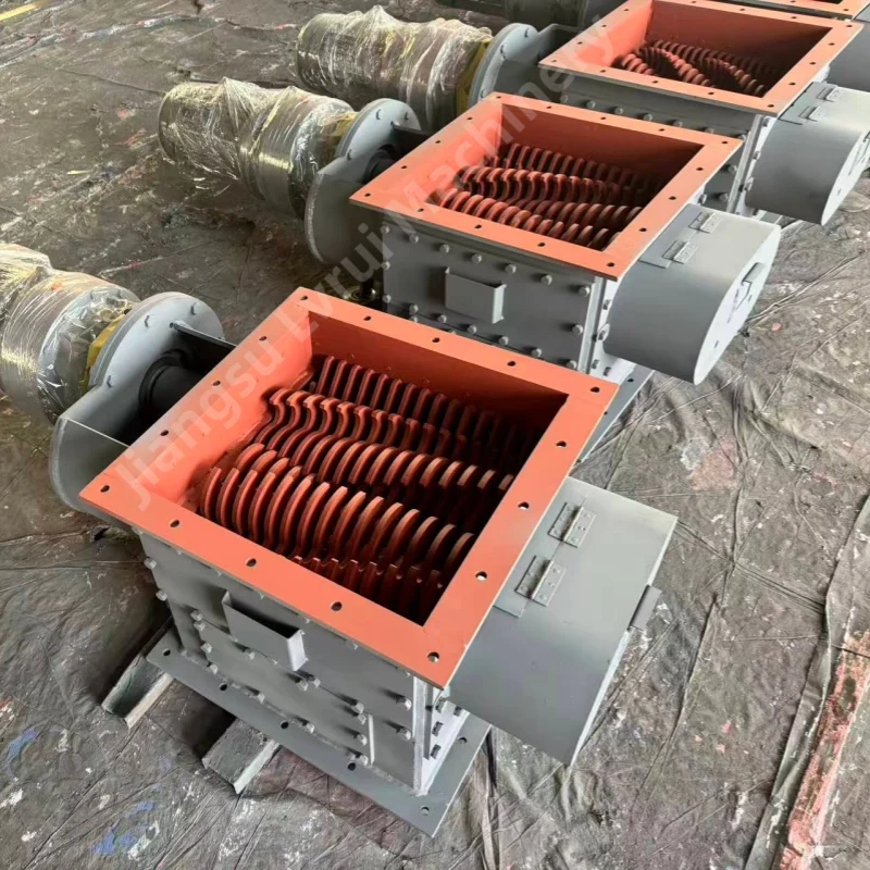 Cement silo bottom lump breaker installed for smooth material flow