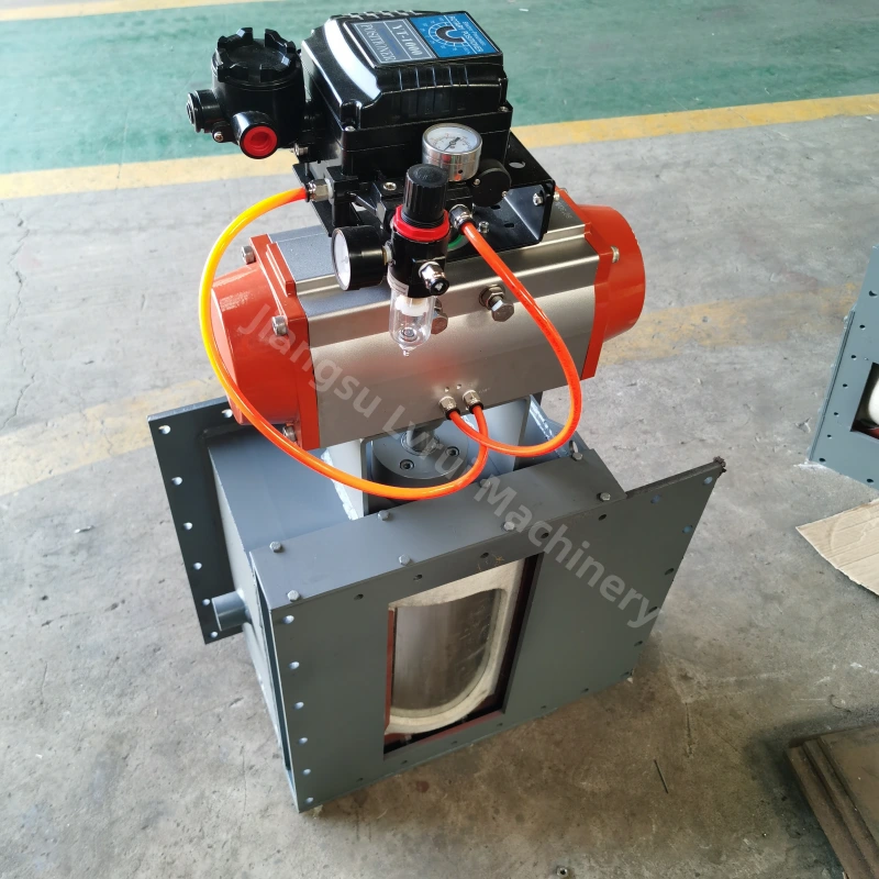 Pneumatic flow control gate valve for cement silo discharge control