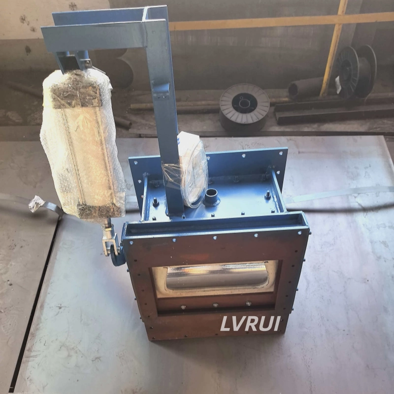Flow control gate installed before air slide conveyor for cement powder discharge control