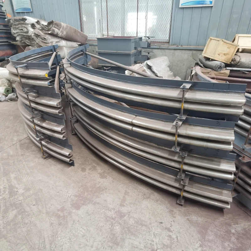 metal bellows fatigue cracking near expansion joint convolution