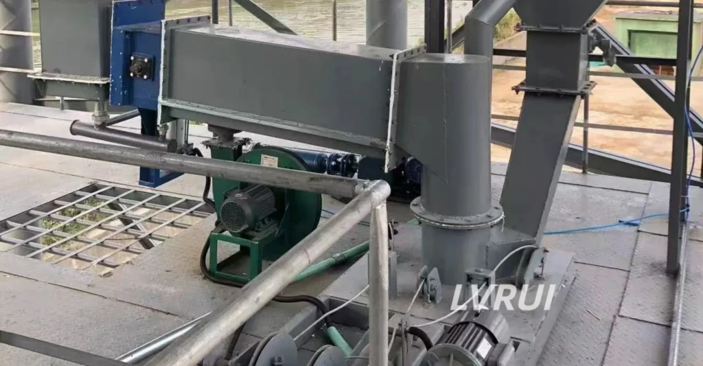 Slow cement tanker loading system from silo discharge to loading spout
