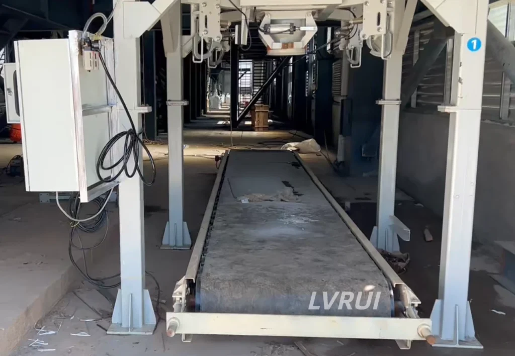 Bulk bag filling weighing platform for FIBC weight measurement