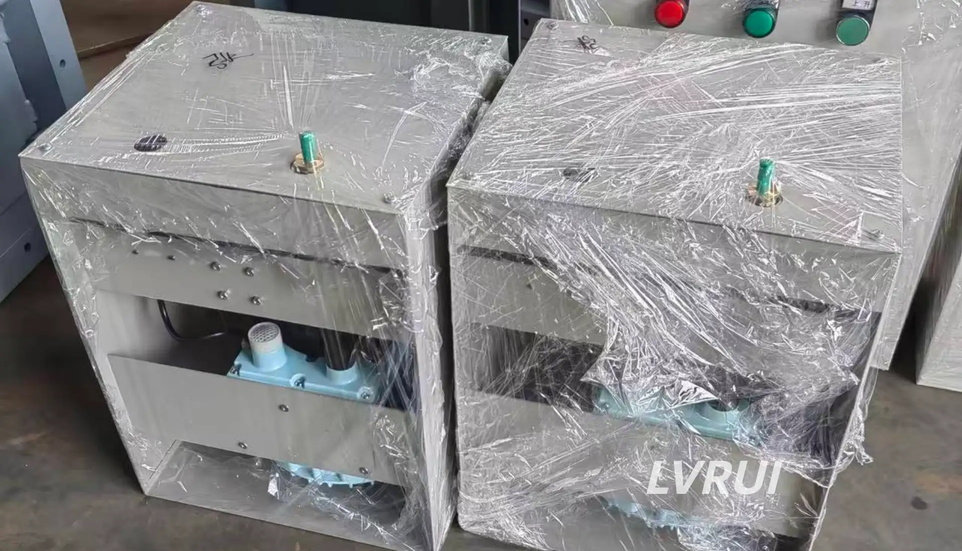 Cement Tanker Level Switch: How Air-Pressure Full-Level Detection Works
