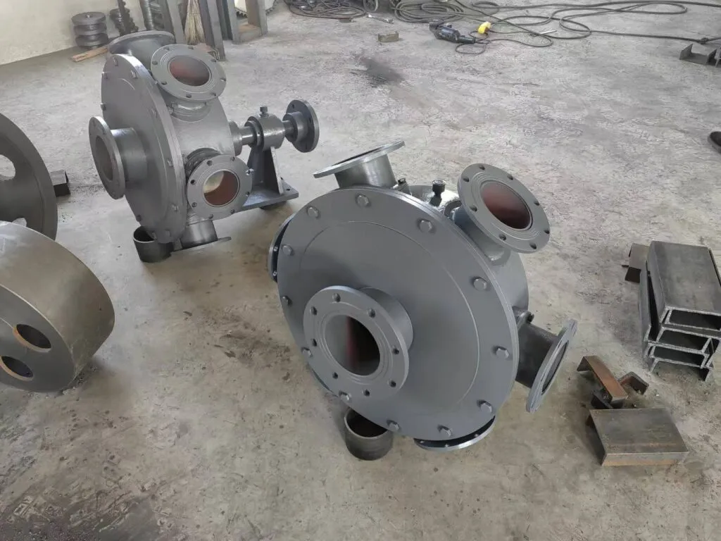 Silo bottom air distributor for cement silo aeration system