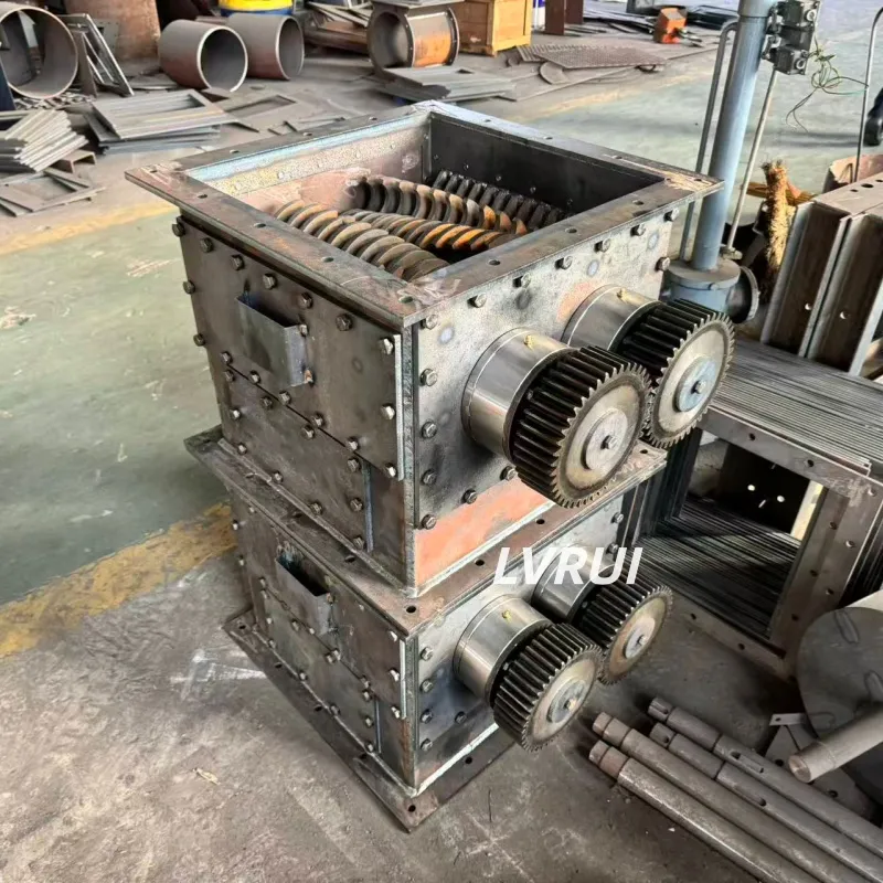 system integration of electric twin-shaft lump breaker valves in cement silo discharge